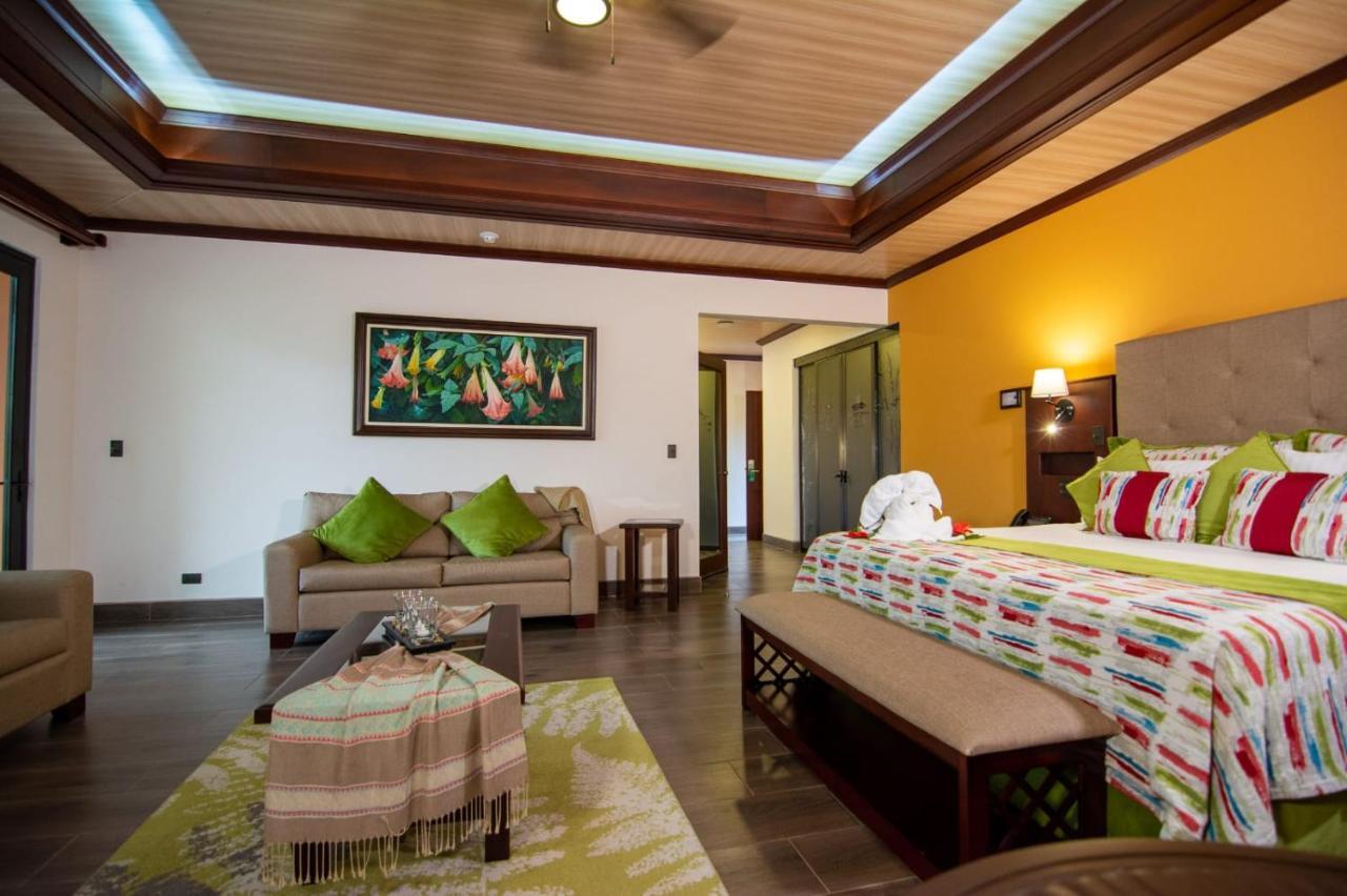 Arenal Springs &